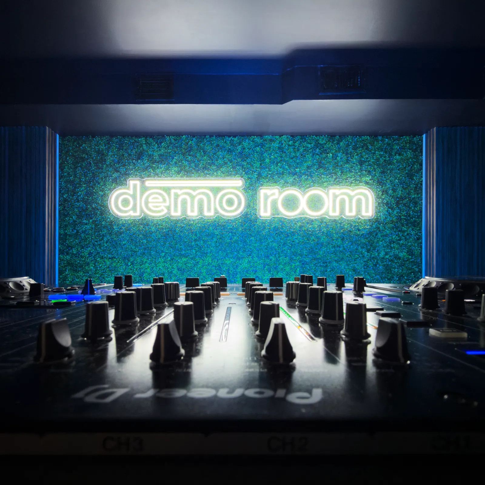 Demo Room 26